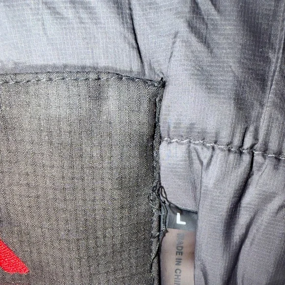 Gerry Men’s Insulated Quilted Puffer Jacket - Black - Size large - Picture 9 of 14